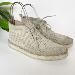 Clarks Originals Ladies Chukka Desert Boot, Perforated 7.5